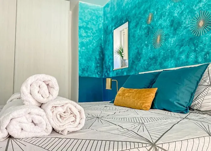 Lovely 1- Bedroom In